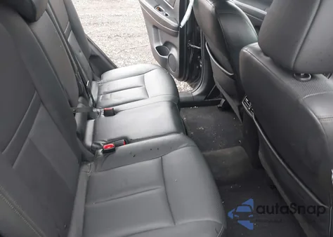 2015 Nissan Rogue Sl z USA, uszkodzony, nr VIN 5N1AT2MV1FC800886